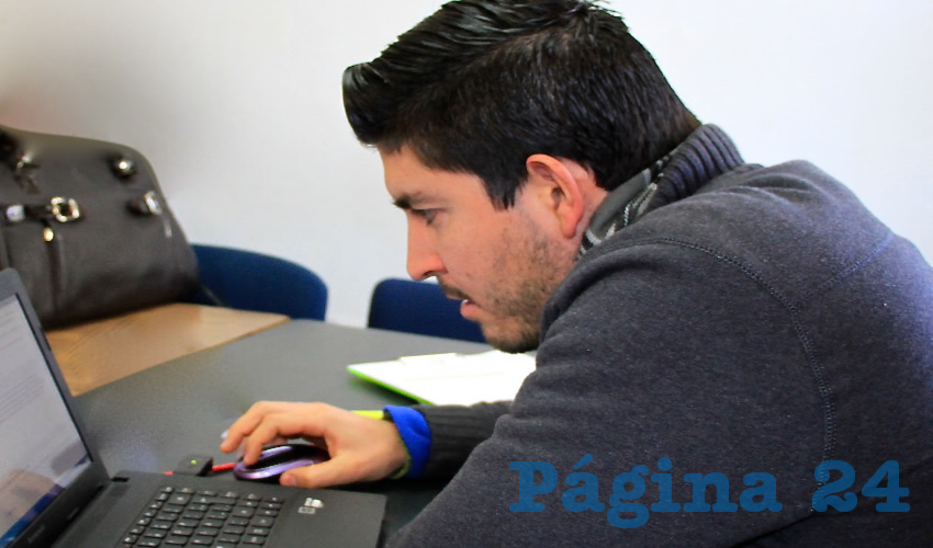 Personal del Departamento de Tecnología Educativa del IEA imparte las capacitaciones mediante videoconferencias a través de la aplicación Google Meet