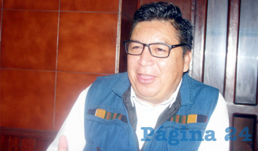 “Enrique Alfaro se ha distinguido por ser su intolerancia”, pues ha llamado pendejos a los ciudadanos que, en medio de las restricciones, deben salir a trabajar para ganar el sustento diario; pide al pueblo apretarse el cinturón, pero ni él ni los diputados o los alcaldes de MC ponen el ejemplo, criticó Sergio Layo, precandidato a diputado federal por Morena/Foto: Francisco Tapia