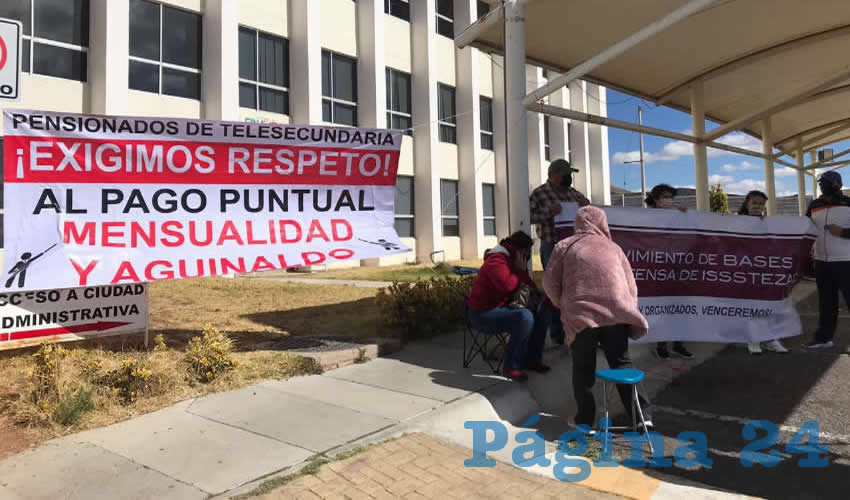 Los manifestantes también pidieron se les brinde un trato digno por parte de las autoridades del instituto, se les respete y se les pague como se debe, ya que se han visto afectados económicamente por el retraso que han tenido en los pagos de esta prestación (Foto: Cortesía)