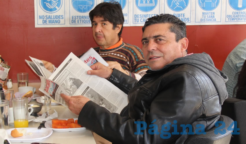 En el restaurante Mitla desayunaron Mario Gómez Alvarado y Alejandro León López