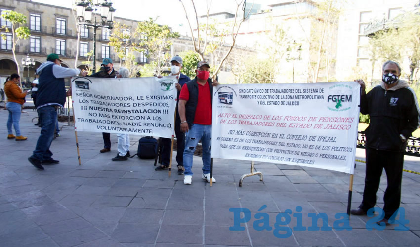 A pesar de que existen laudos ya ganados, el gobierno de Enrique Alfaro ha desdeñado entregar lo que por derecho le toca a los ex trabajadores. Ya están hartos de promesas falsas, urge que les cumplan ya/Fotos: Francisco Tapia
