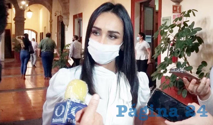 “Comunicar a través de una imagen de dos mujeres que se encuentran jaloneándose el cabello, infiere que las contiendas de las mujeres se arreglan a través violencia física, dando a entender que las mujeres no tienen la capacidad para intercambiar sus diferencias por otros métodos”, dijo la diputada Claudia Munguía sobre la polémica portada/Foto: Archivo Página 24