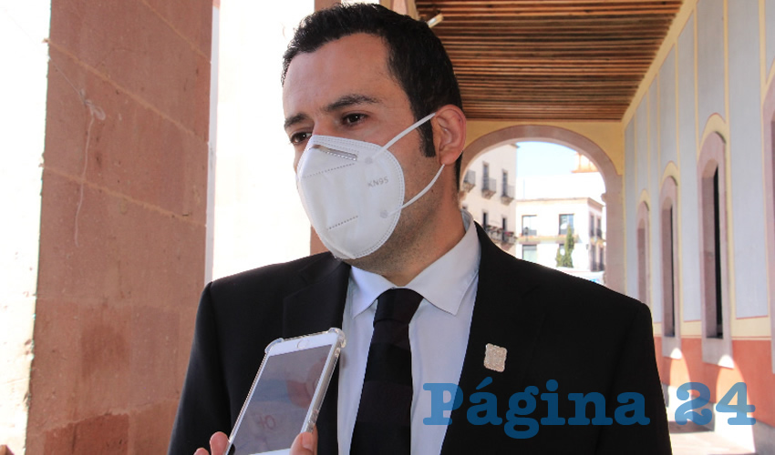 Ulises Mejía Haro declaró que algo que ha caracterizado su administración es la cercanía con la ciudadanía y la atención de manera directa sin distingo ni discriminación: “Se viene a servir y no a servirse” (Foto: Archivo Página 24)