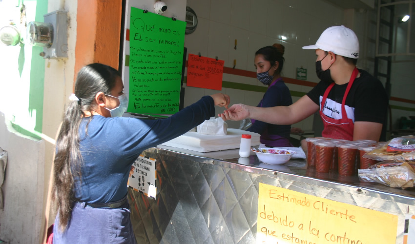 Consumidores lamentaron los incrementos. “Es mucho, ¿cómo es posible que ya terminemos pagando casi 20 pesos por un kilo de tortillas? Si en casa son al menos cuatro personas, un kilo no te rinde el día