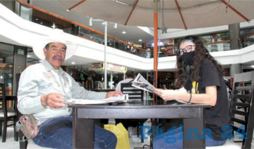 Cecilio Ávila García, Marlene Cervantes Monsiváis e Iván Sánchez Nájera, desayunaron en el Restaurante Mitla