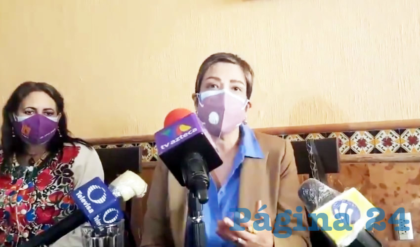 Guadalupe Ramos Ponce y otras activistas acusaron que este caso no es el único, ya que tienen registrados al menos dos ex trabajadoras de Tototlán más a quienes servidores públicos violaron sus derechos/Foto: Captura de Video