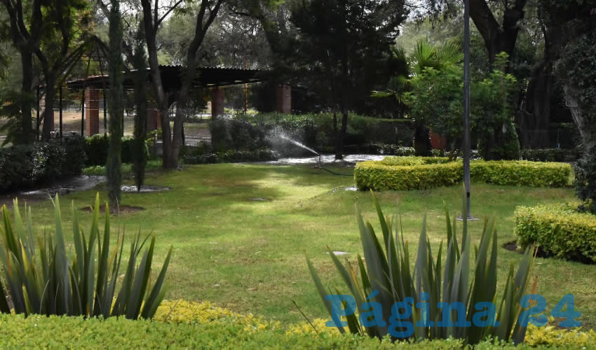 La línea recién instalada al oriente de la ciudad aprovecha 75 mil litros que desechan los antiguos baños termales de Ojocaliente para regar el parque La Pona