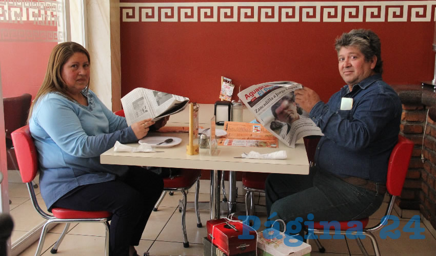 En el restaurante Mitla desayunaron Margarita Suárez y Gregorio Salinas