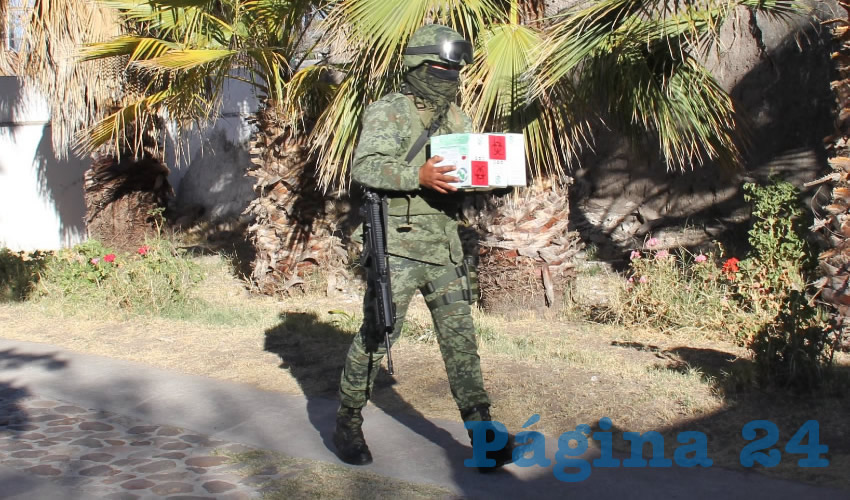 Militares custodiaron y entregaron las vacunas en cada uno de los puntos de vacunación