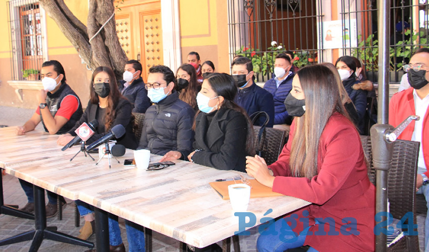 En rueda de prensa, representantes de 10 colectivos de jóvenes, expusieron que la juventud zacatecana ha sido ignorada por la clase política y durante mucho tiempo no han sido parte de las decisiones políticas que guían la vida pública del país y del estado (Foto: Rocío Castro)
