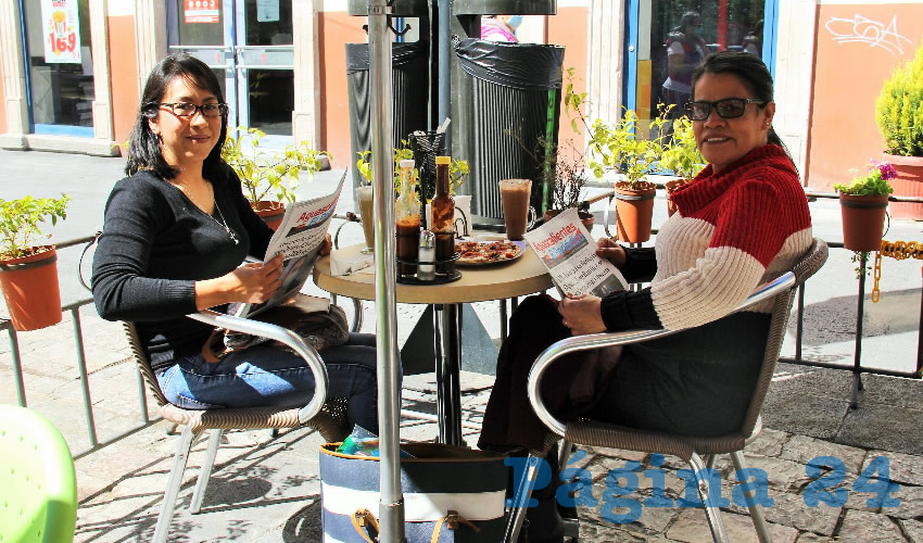 En Café Catedral desayunaron Mina Rodríguez y Sonia Quiroz