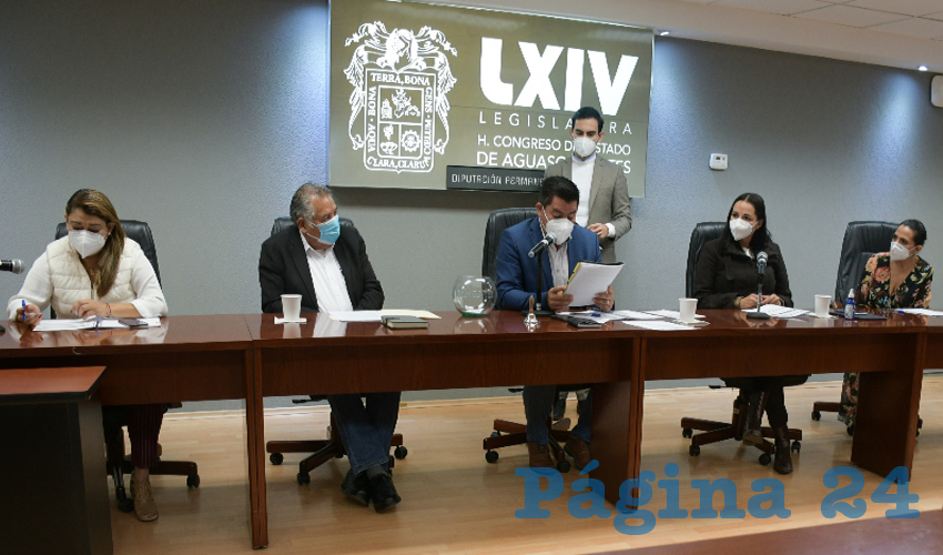 Cuitl&aacute;huac Cardona Campos expres&oacute; que las reformas estructurales que se aprobaron en sexenios pasados ha generado p&eacute;rdidas econ&oacute;micas a la CFE 