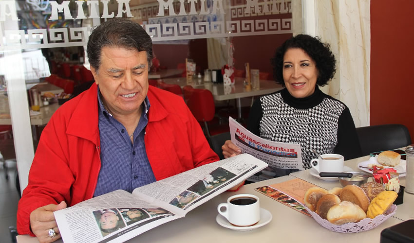 En el restaurante Mitla desayunaron el ingeniero Armando Velasco Ramírez y Virginia Correa González