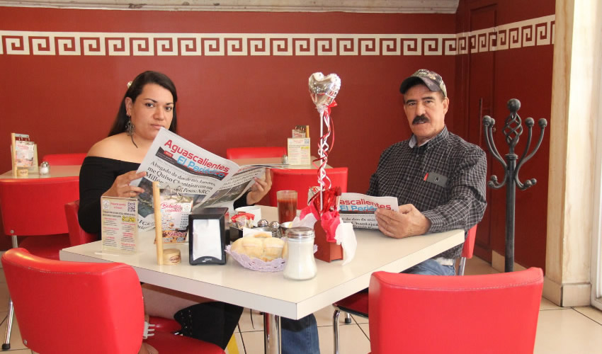 Lizeth Corina Zacarías Guerrero y Abel Raymundo López desayunaron en el restaurante Mitla