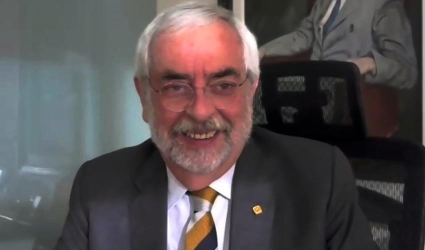 El rector Enrique Graue Wiechers y el presidente del Patronato Universitario, Othón Canales Treviño, emitieron un acuerdo en la Gaceta Oficial de la universidad para limitar el gasto para actividades administrativas y de apoyo al mínimo indispensable.