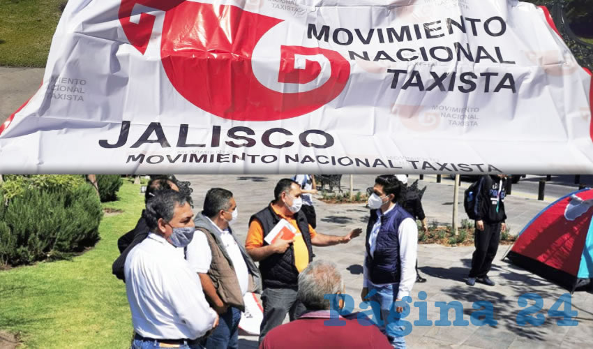 Choferes del Movimiento Nacional de Taxistas en Jalisco montaron afuera de Palacio de Gobierno una huelga de hambre hasta lograr respuesta de autoridades. Exigen que apliquen la ley parejo a las Empresas de Redes de Transporte (ERT), pues pese a que hay una norma que los regula, son competencia desleal/Fotos: Francisco Tapia