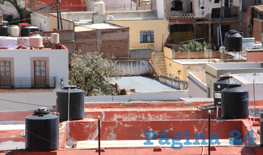 Desde hace más de una semana el servicio de agua potable ha sido deficiente, pues no ha habido ni para el uso diario, pero principalmente para el lavado de manos e higiene, necesarios para prevenir contagios de COVID-19 (Foto: Rocío Castro Alvarado)