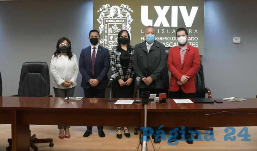 La oficial mayor del Poder Judicial acudi&oacute; al Congreso del Estado a nombre de la presidenta del Supremo Tribunal de Justicia del Estado