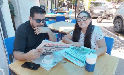 Desayunando