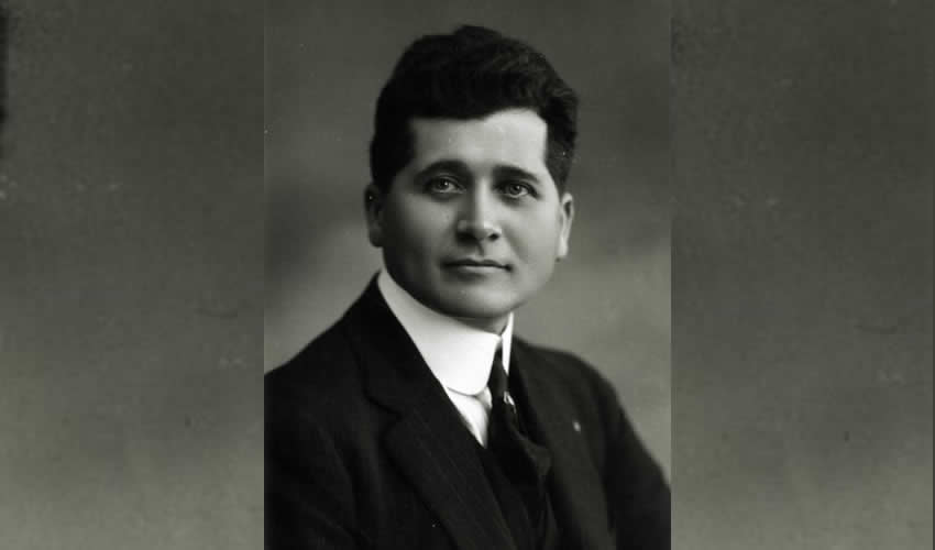 Un Dragón Rojo al Servicio de la Humanidad: Felipe Carrillo Puerto